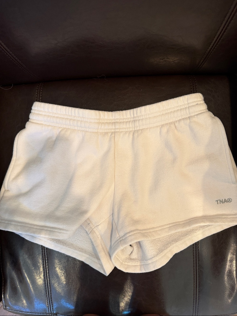 Aritizia TNA cozy fleece shorts size XS